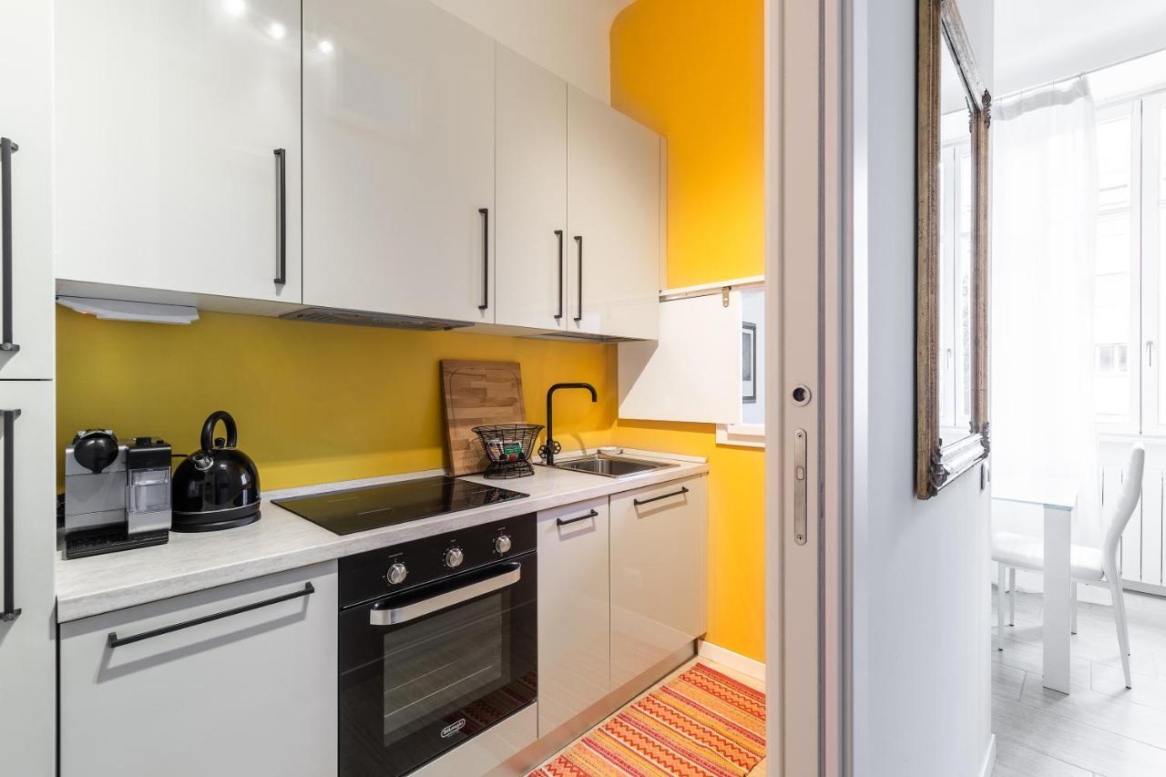 West Park Suite With Parking By Holiday Solutions Комо Экстерьер фото