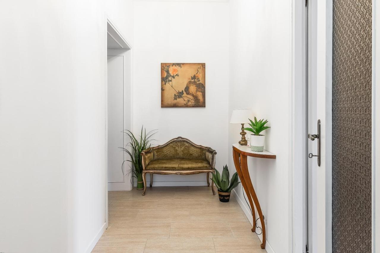 West Park Suite With Parking By Holiday Solutions Комо Экстерьер фото