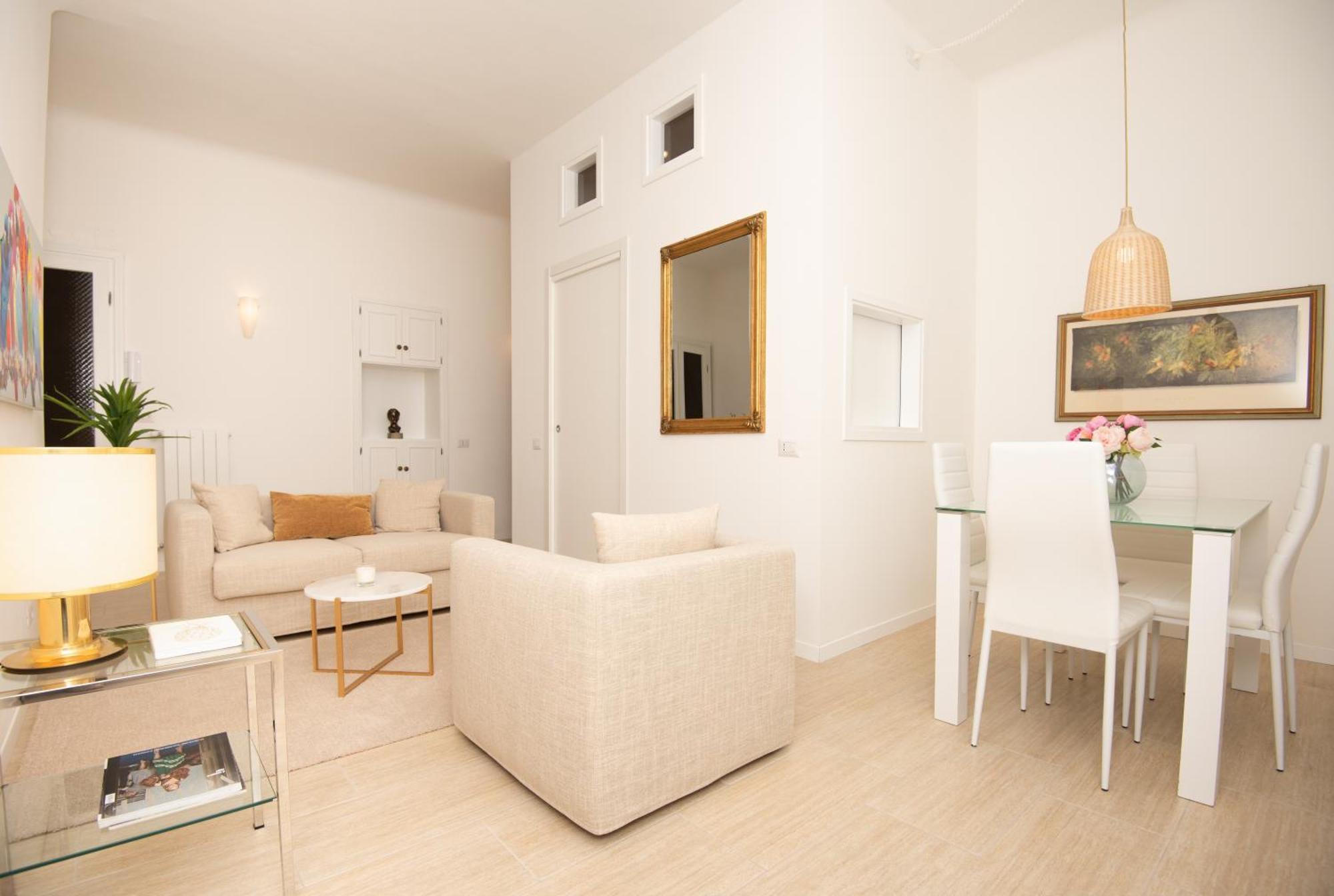 West Park Suite With Parking By Holiday Solutions Комо Экстерьер фото